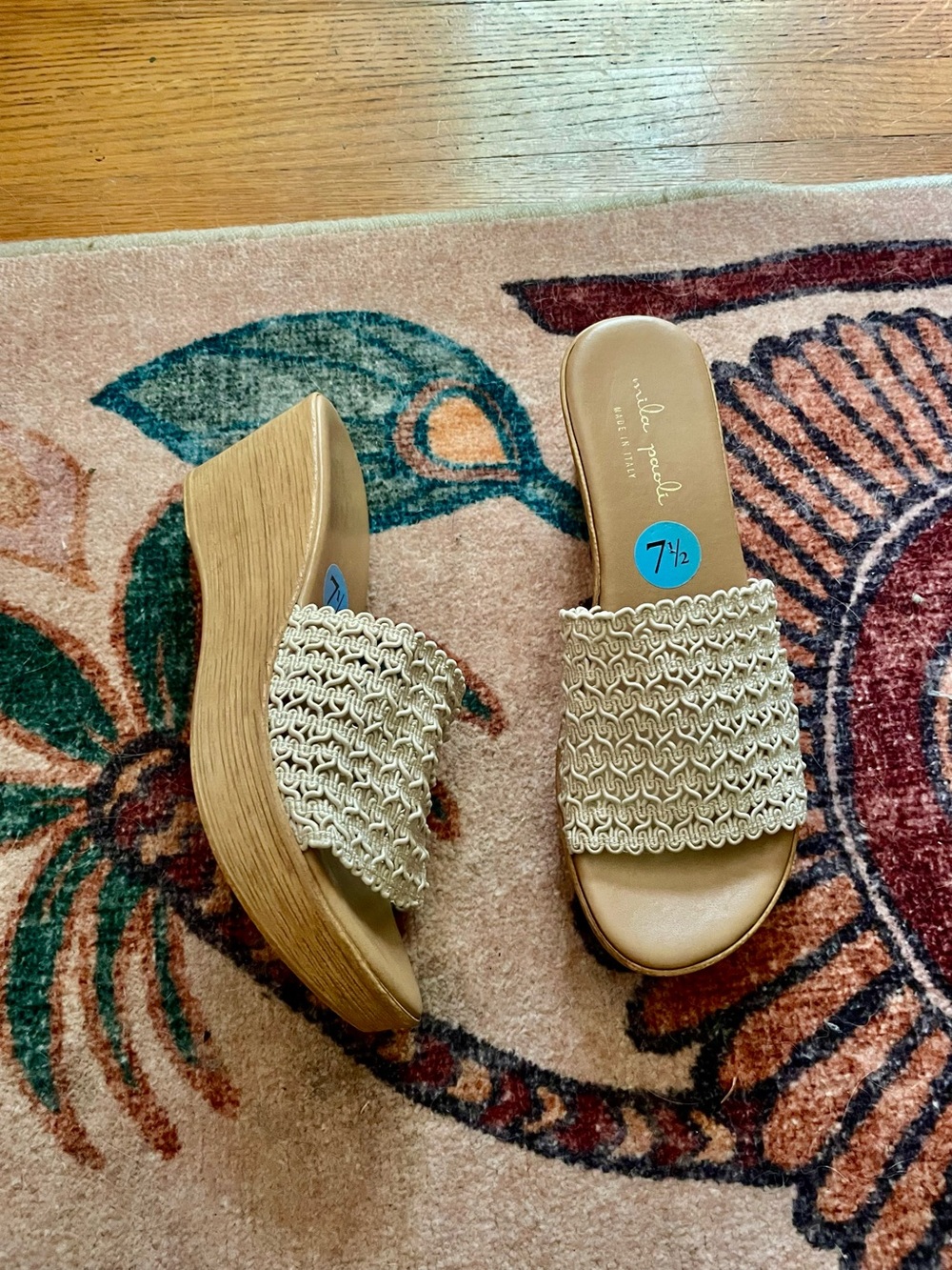 🌻Mila Paoli wedges🌻
